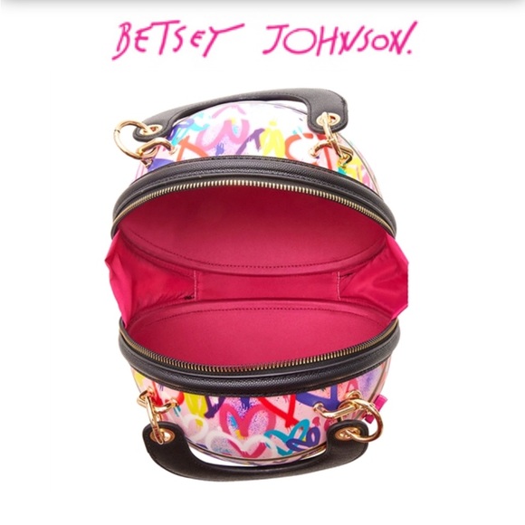 NWT!! Betsey Johnson graffiti heart basketball purse - Picture 6 of 6
